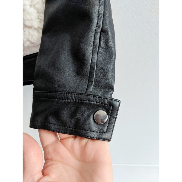 SABINE Faux Fur & Leather Cropped Moto Jacket - Picture 5 of 7